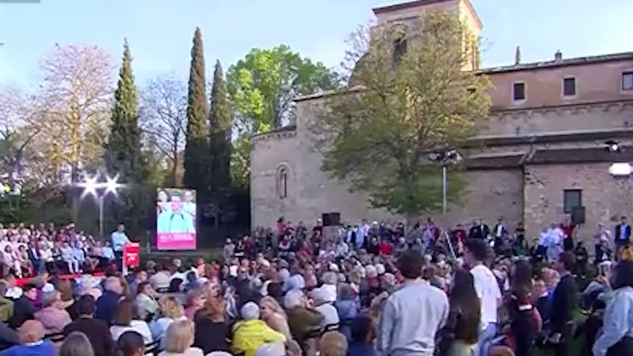 Interrumpen a Pedro Sánchez durante un acto del PSOE en Segovia de cara a las elecciones municipales