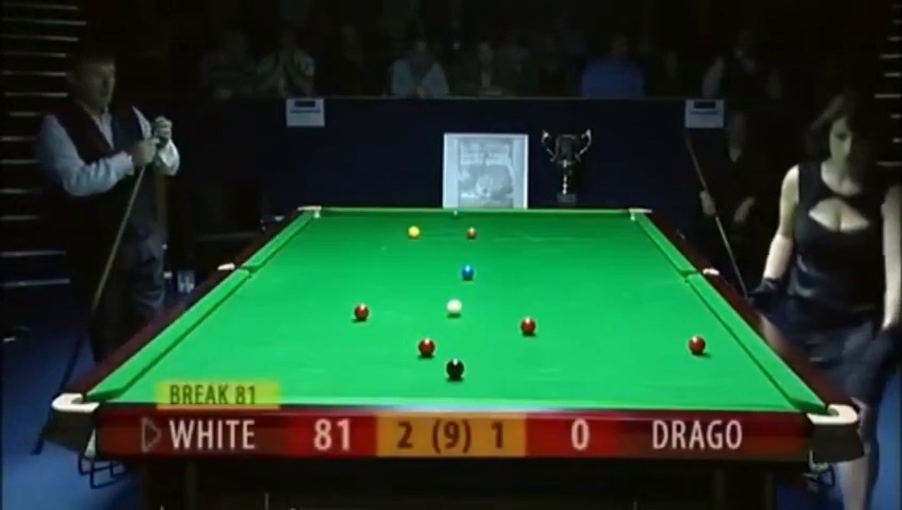 Sexy Snooker Ref Michaela Tabb