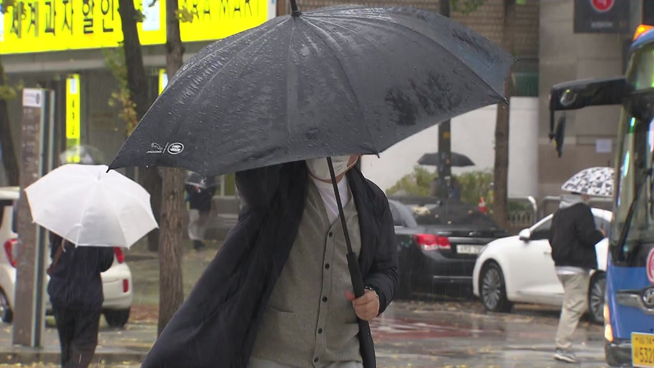 [날씨] 전국 강풍 동반 요란한 비...황사에 흙비 가능성 / YTN