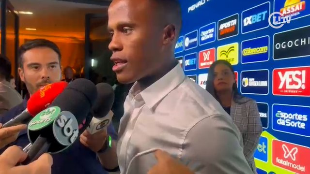 Destaque do Fluminense, Jhon Arias ressalta lado humano de Fernando Diniz