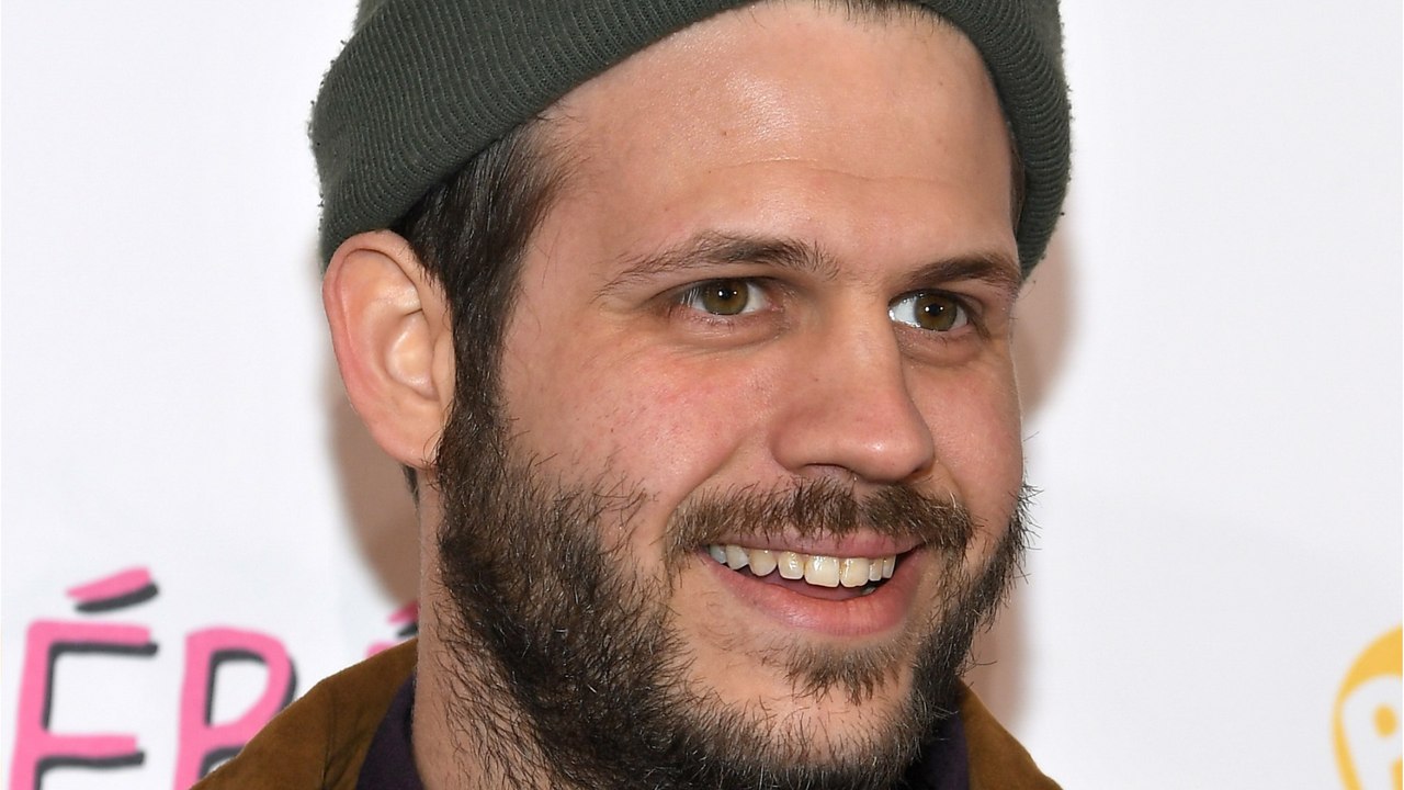 GALA VIDÉO - Alessandro Belmondo papa “comblé” : il célèbre les un an de son fils Vahé