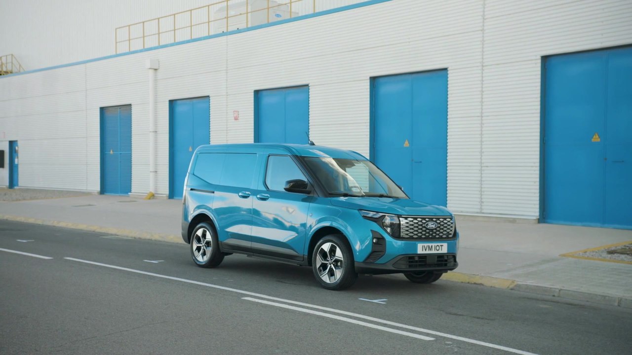 Der Neue Ford E-Transit Courier - Voll Vernetzt Und Rein Elektrisch In Die Lieferwagen-Zukunft