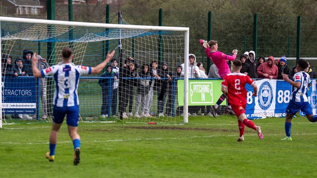 Haywards Heath Town v Whitehawk in pictures