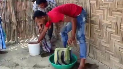 উঃদিনাজপুরঃ বিকট আওয়াজে ফাটলো বোমা! রক্তাক্ত এলাকা