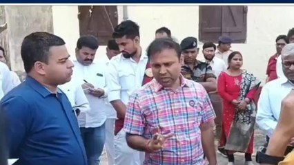 गोपालगंज: थावे महोत्सव स्थल का डीएम ने किया निरीक्षण, 16 को पहुंचेंगे हिमेश रेशमिया