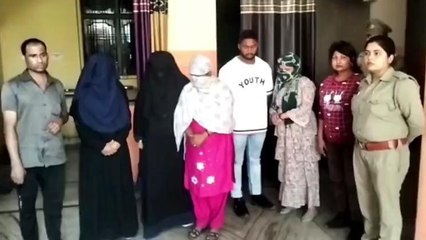 होटल में चल रहा था 'ज़िस्म' का सौदा, 5 युवतियों सहित 7 गिरफ़्तार