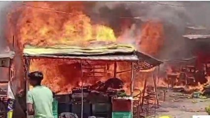 भीषण अगलगी: एक साथ कई सिलेंडर ब्लास्ट, 100 से ज्यादा दुकानें जलकर राख