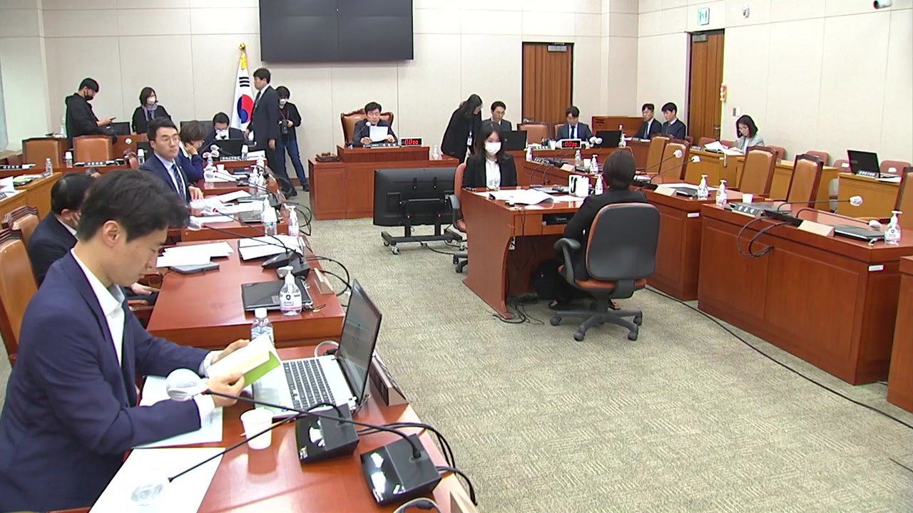 '50억 클럽' 특검법, 野 단독으로 법사위 소위 통과 / YTN