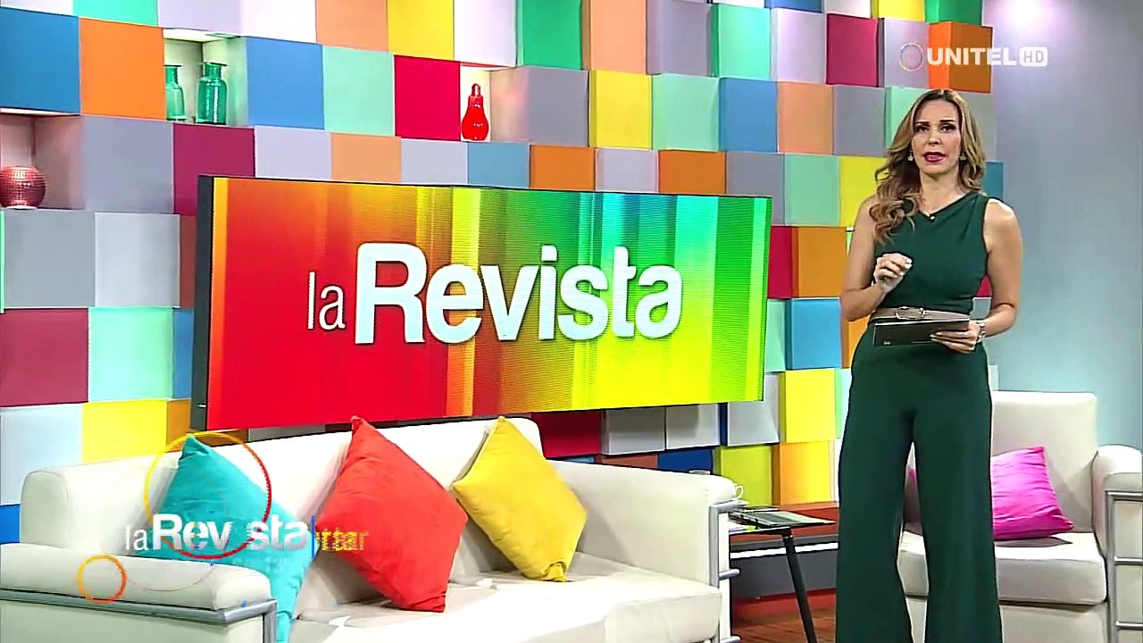 Bloquean ingreso a Viru Viru: viajeros cruzan a pie rumbo al aeropuerto y afecta salida de buses a Cochabamba