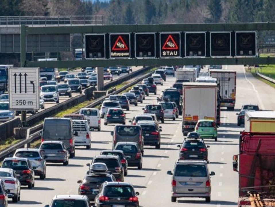 Osterferien enden: Hier drohen am Wochenende volle Straßen!