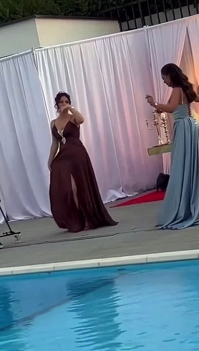 Motrat Bukurshe ❤️❤️__nuseshqiptare _albanianbride _dasmashqiptare _kanagjegj _nusenuse _bridetobe _bride2023(MP4)