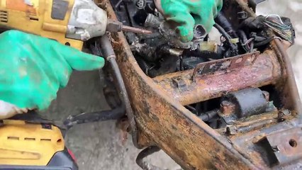 Restoration a 1000 cc motorcycle racing car that was broken into 3 parts in an accident