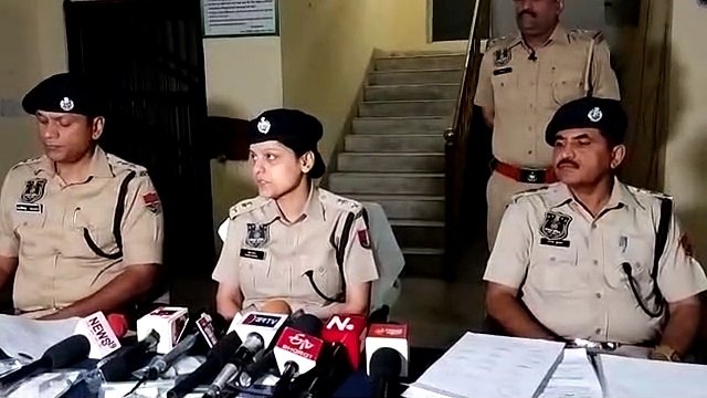 नकली थानेदार बन कर लोगों से ठगी करने वाला शातिर ठग चढा पुलिस के हत्थे