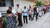 Cuba permitirá depósitos de dólares em dinheiro, suspensos desde 2021