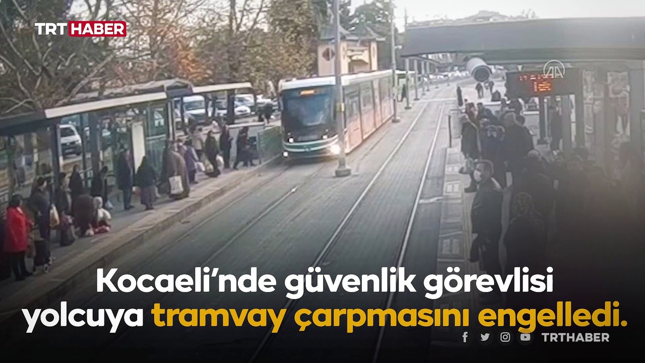 Güvenlik görevlisinin dikkati, dalgın yolcunun hayatını kurtardı