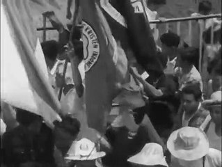 Demonstrasi para mahasiswa di Jakarta menuntut Presiden Sukarno diMahmilubkan