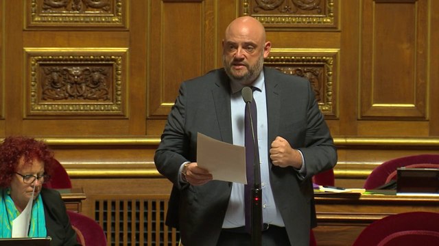 Interdiction du voile en sortie scolaire : T. Dossus dénonce un petit fumet de racisme permanent