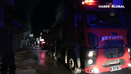 Hatay'da 3 katlı imalathanede yangın!