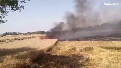 सुलतानपुर में आग का तांडव, सब कुछ हो गया तबाह, देखे वीडियो