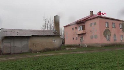 Yüksekova'da İtfaiye Ekipleri, Bir Hafta Boyunca Uçan Leylek İçin Bacaya Yuva Yaptı