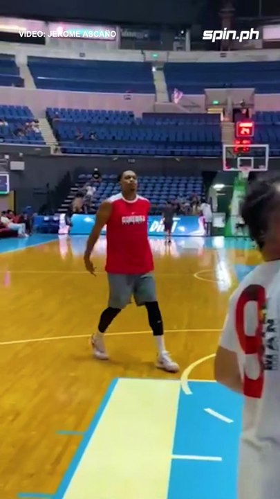 JB32  Justin Brownlee warms up for Game 2