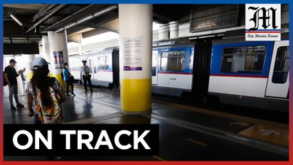 Female passenger jumps into MRT-3 tracks