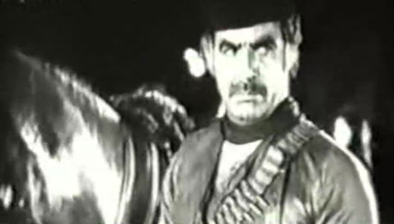 Khatereh 022 – کلیپ نوستالژی فیلم کلاسیک ایرانی | Iranian Classic Film Clip – Gholam Jandarm | Vintage Iranian Movie Clip