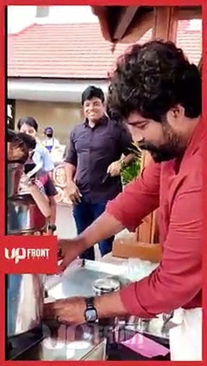 അഖിൽ മാരാർക്ക് കോഴിക്കോടൻ ചായ അടിച്ചു ജോജു ജോർജ് | Joju George making Tea for Akhil Marar