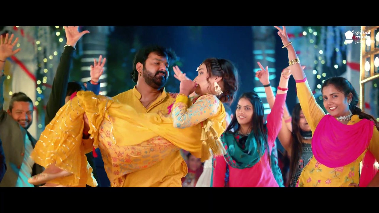 #Pawan Singh - गोदी मे लेके (Godi Me Leke) #Shilpi Raj _ Queen Shalinee _ Bhojpuri Song 2023 _ GMJ-(1080p)