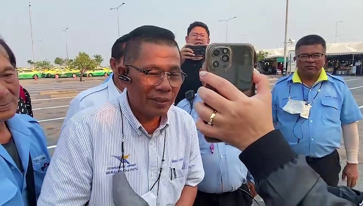 พล.อ.ประวิตร วงษ์สุวรรณ หัวหน้าพรรคพลังประชารัฐ...