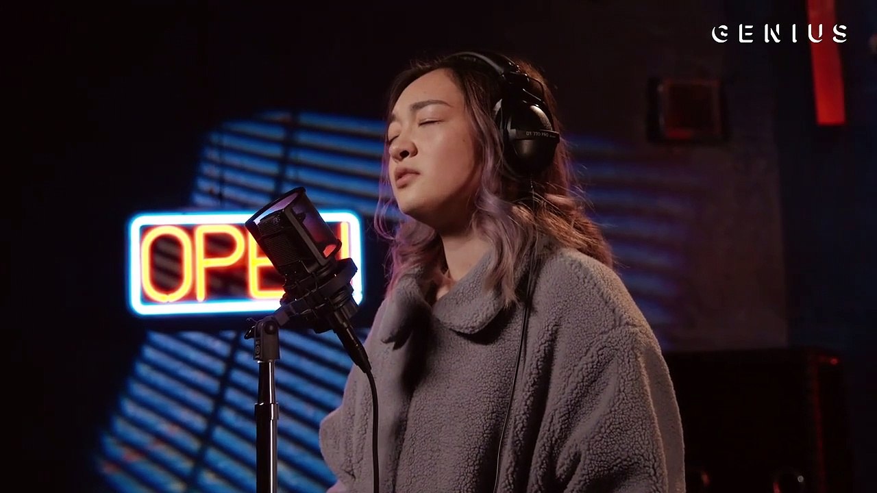 mxmtoon seasonal depression (Live Performance) Open Mic video