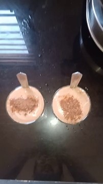 Chocolatey Chiku Bourbon Shake || Chocolate Chikoo Shake Recipe || Chikoo Milkshake || ASMR Cooking