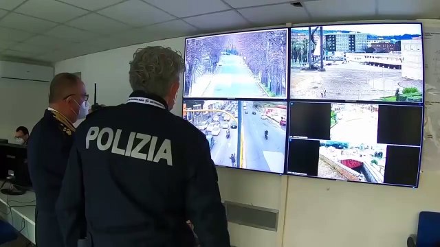 Festa della polizia, tra gli agenti della Questura di Napoli