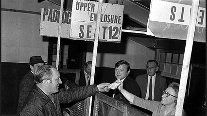 1973: The incredible clamour outside Roker Park for FA Cup Final tickets