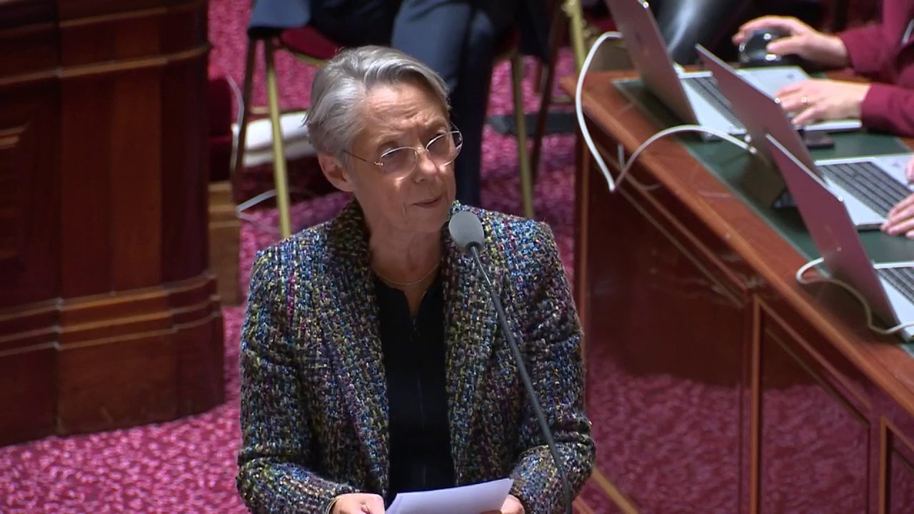 Ligue des droits de l'Homme : "Je ne comprends plus certaines positions", dit Elisabeth Borne