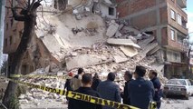 Kilis’te depremde ağır hasar gören 6 katlı bina çöktü