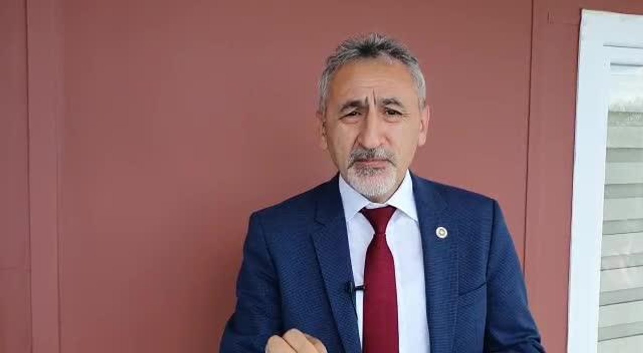 Mustafa Adıgüzel; AKP Ordu Adayı, Milli Eğitim Bakanı Mahmut Özer'in Okulları Ziyaret Edeceğini Açıkladı: "Devletin Arkasına Saklanıp, Çocuklarımız...