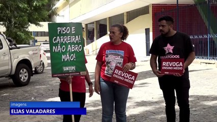 Professores realizam primeira paralização do ano