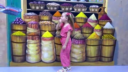 Kids playin Diana and Roma have fun day in the Museum