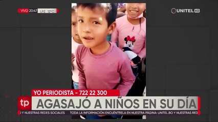 Chofer de minibús se disfrazó de payasito para festejar el Día del Niño en Cochabamba