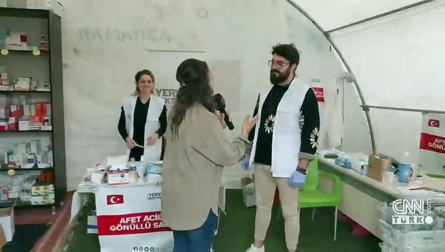 Hekimler depremin vurduğu illeri karış karış geziyor