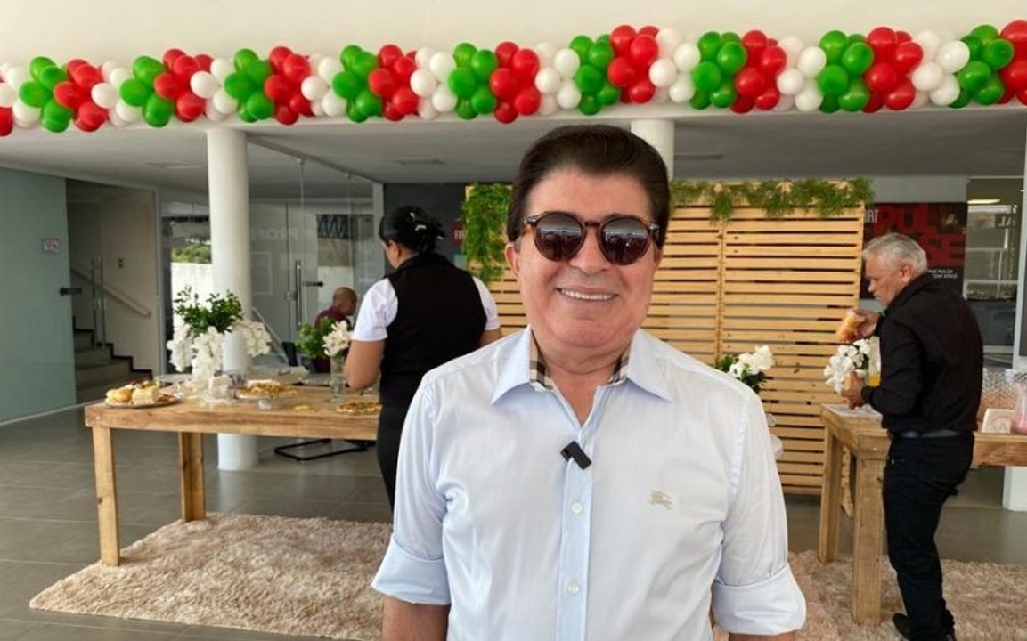 Empresário Osvaldo Martins celebra aniversário...