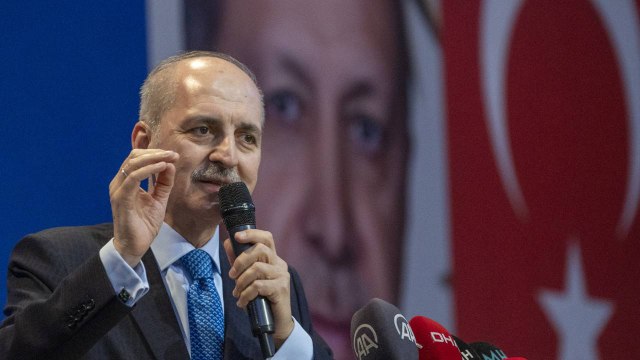 AKP'li Numan Kurtulmuş: Biz TOGG diyoruz, adamlar soğan diyor, biz TCG Anadolu diyoruz, adamlar sarımsak diyor