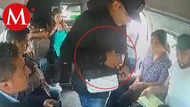 En Ecatepec, cámara de seguridad graba violento asalto a pasajeros de transporte público