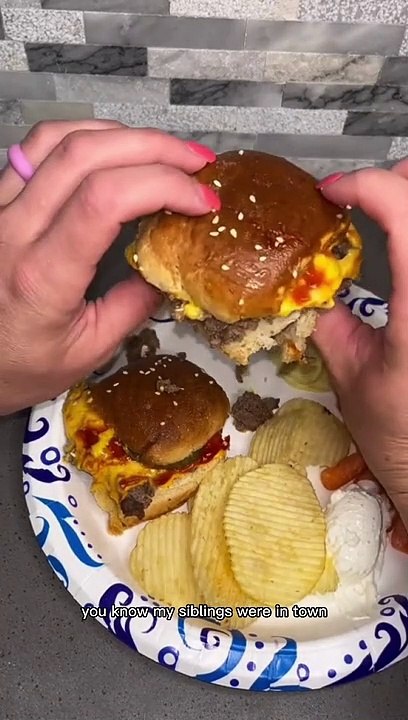 Cheeseburger sliders
