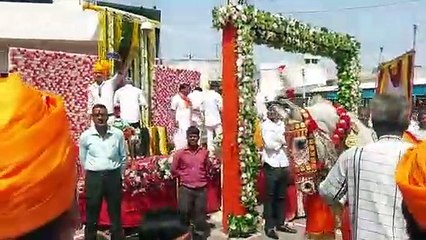 शहर में निकाली शोभयात्रा, मनाई फुले की जयंती