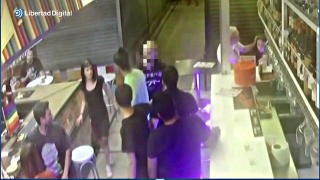 Así comenzó el ataque a los opositores cubanos en un bar de Lavapiés