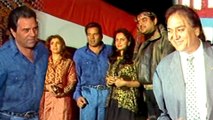Dharmendra Shares “Loving Memories” From A Simple Bollywood Party During The 90s