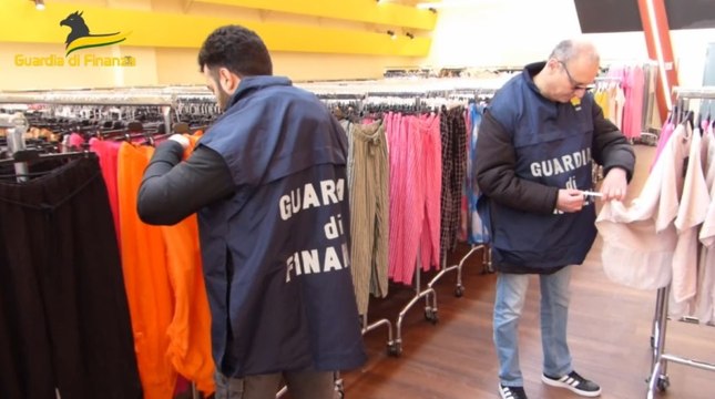 Capi di abbigliamento non tracciati: sequestri per 8 milioni di euro (13.04.23)