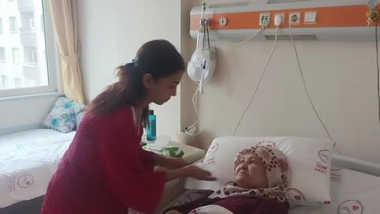 Engelli Annesiyle Hastanede Kalan Osmaniyeli Depremzede: "Taburcu Olduğumuzda Gidecek Bir Ev Sorunumuz Var"